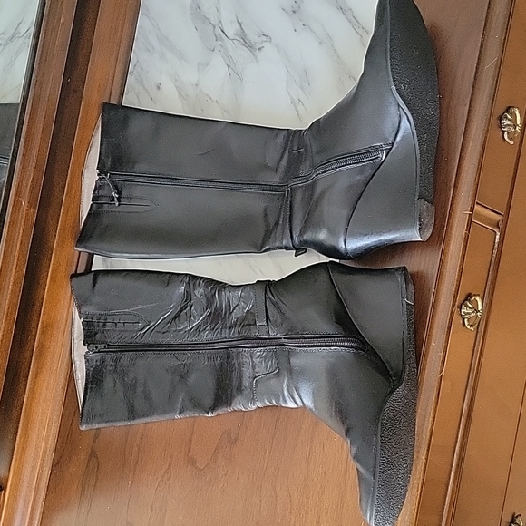 Town Shoes Women's Knee High Black Leather Wedge Heel Boot- Size 39 - Picture 4 of 16